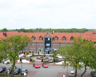 Sporthotel Middelpunkt - Aurich - Gebäude