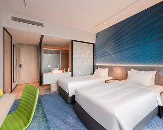 Holiday Inn Kuala Lumpur Bangsar By IHG - Kuala Lumpur - Bedroom