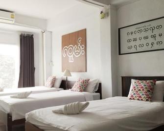 Yoont Hotel - Khun Yuam - Bedroom