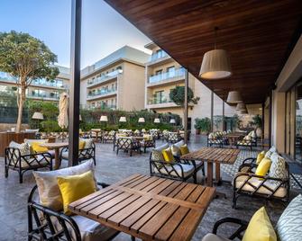 Radisson Blu Hotel, Marrakech Carre Eden - מרקש - פטיו