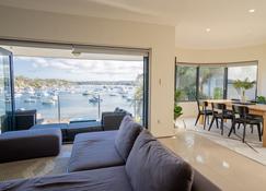 Luxurious Beach Front Apartment Cronulla - Sydney - Huiskamer