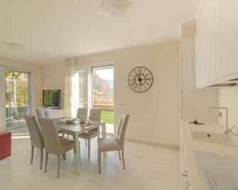 Yachting Residence - Lavena Ponte Tresa - Sala de jantar