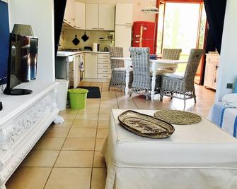 Apartment Villa Lara sea view 3 bedrooms 2 bathrooms in Porto Azzurro - Porto Azzurro - Dining room