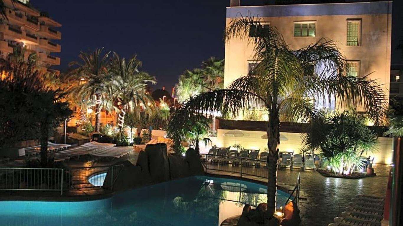 Villamarina Club