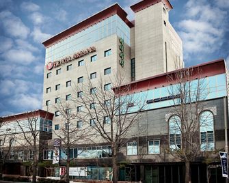Ariana Hotel - Daegu - Building