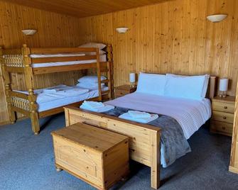Milton Spean Bridge Hotel - Spean Bridge - Bedroom