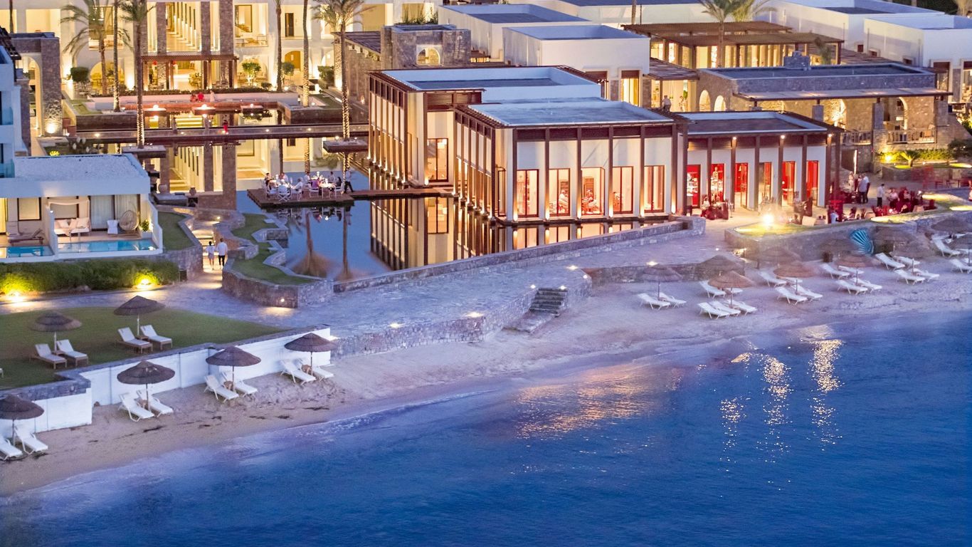 أميرانديز، إيه جريكوتيل ريزورت تو ليف