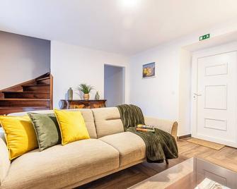 T2 Quinta Pedra Firme - Vesale - Colares - Living room