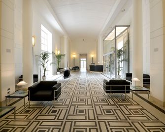 Palazzo Esedra - Napoli - Resepsjon