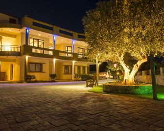 Village View Afandou - Afántou - Gebouw