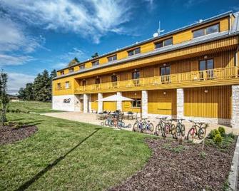 Hotel Relax Vrchbela - Bezděz - Building