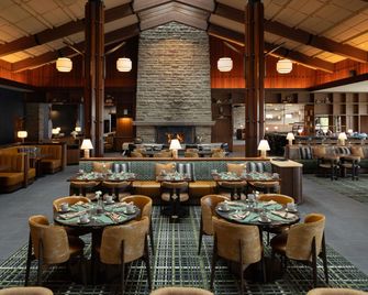 Fairmont Jasper Park Lodge - יאספר - מסעדה