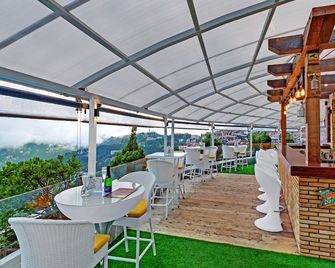 Hotel Combermere - Shimla - Restaurant