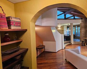 Casa Las Colinas by Vilvey Turismo - Agrelo - Sala de estar