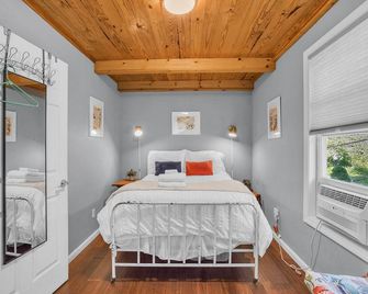 Mountain Koru Near Trails & Town cabin - Thomas - Habitación