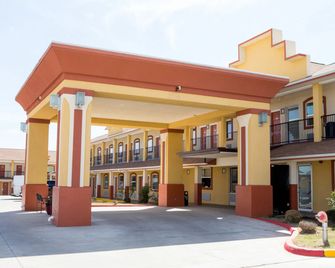 Sands Inn & Suites - Woodward - Bygning