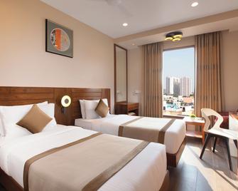 The Madras Grand - Chennai - Bedroom