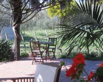 B&B Sa Ingia - Cabras - Innenhof