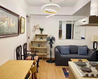 Stay At Azure urban beach residents - Parañaque - Sala de estar
