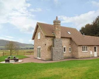 Rose Cottage - Kington - Building