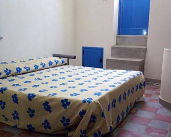 The Twins rooms in Marettimo 1 - Marettimo - Habitación