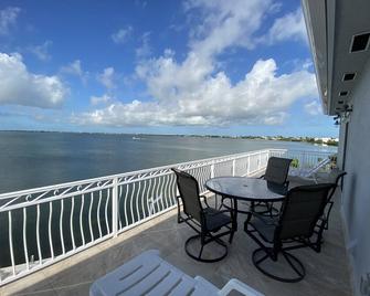 Night jasmine oceanfront vacation house - Summerland Key - Balcony