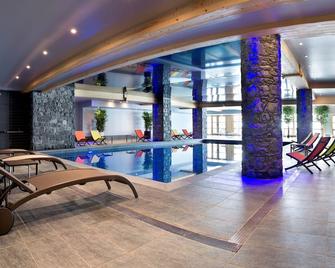 CGH Résidences & Spas Le Cristal de l'Alpe - Huez - Piscine