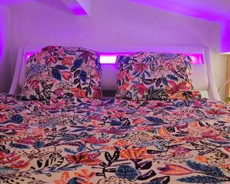 Coeur de Provence - Marignane - Bedroom