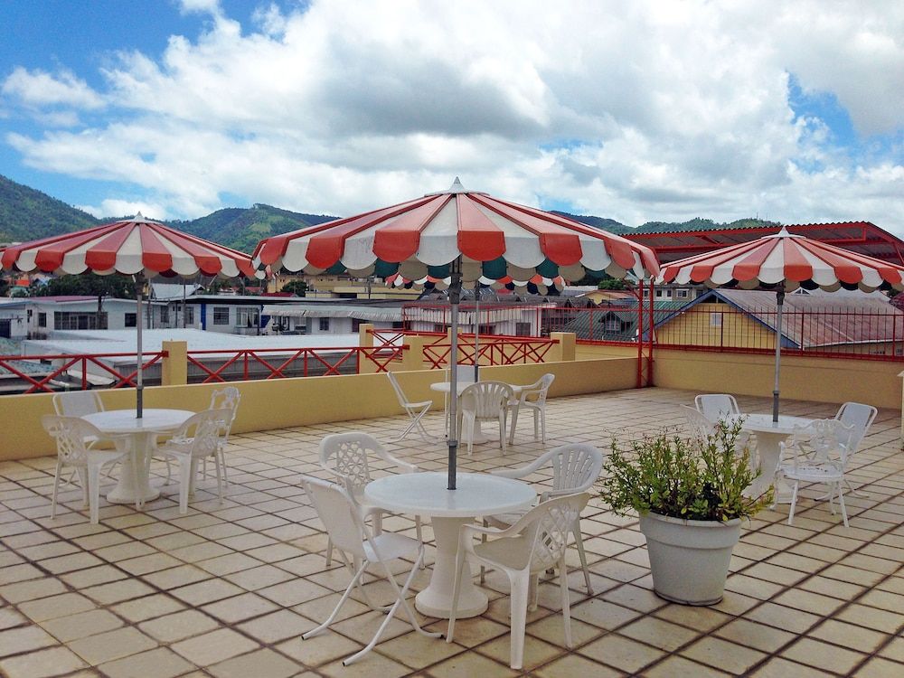 Sundeck Suites - Port of Spain - Balkong