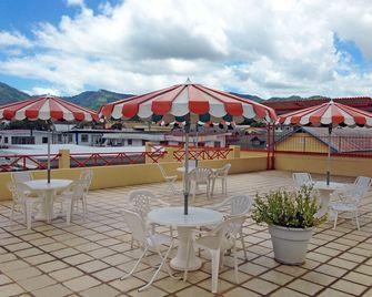 Sundeck Suites - Puerto España - Balcón