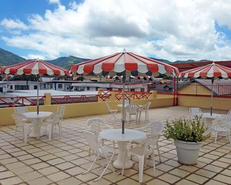 Sundeck Suites - Port of Spain - Balkong