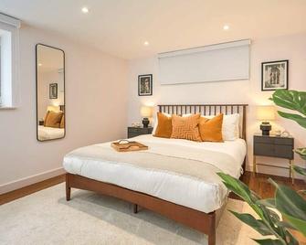Tranquil & Quiet St John's Wood Apartment - London - Bedroom