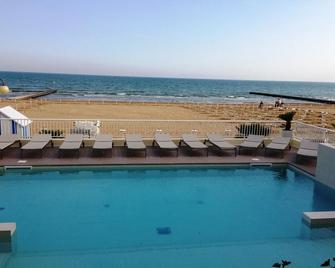 Hotel Canarie - Jesolo - Pool