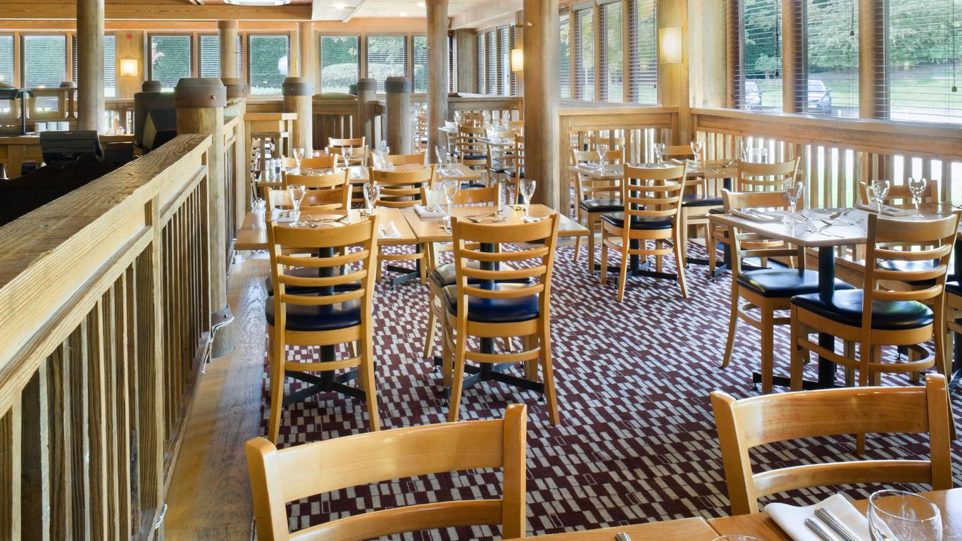 هوليداي إن كولتشيستر، آن آي آيتش جي هوتل