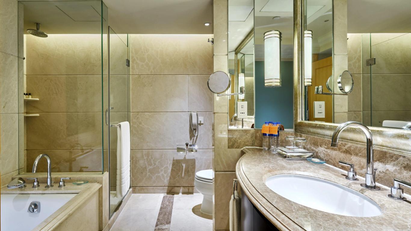 Crowne Plaza Shanghai Fudan