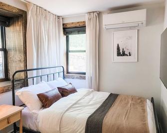 Pinewood Lodge - Catskills, Windham Mountain, Hunter Mountain - Catskill - Bedroom