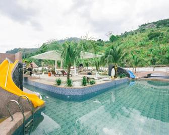 Rock Mountain - Raub