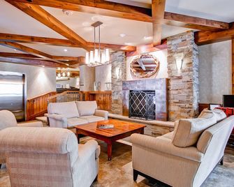 Kiva 235 by East West Hospitality - Beaver Creek - Living room