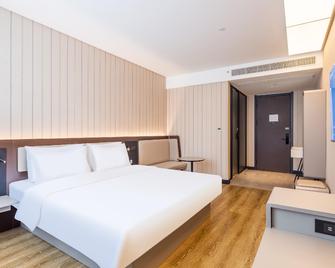 Hanting Hotel Zhoukou Wuyi Square - Zhoukou - Habitación