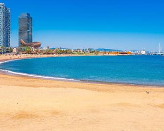 Onefam Ramblas - Barcelona - Playa