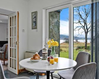 Finest Retreats - Lochead Cottage - Lochgilphead - Dining room