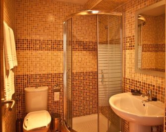 Hostal Palomares - Salobreña