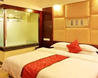 Langzhong Grand Hotel - Chengdu - Bedroom