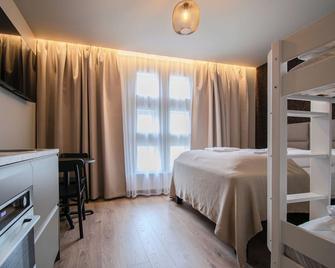 Frost Apartments by Heimaleiga - Reykjavik - Bedroom