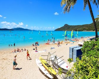 Superior Poinciana 011 On Hamilton Islan - Hamilton Island - Пляж