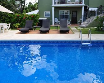 ED 12 - Pool, king bed, Hamilton Bermuda - Hamilton - Pool