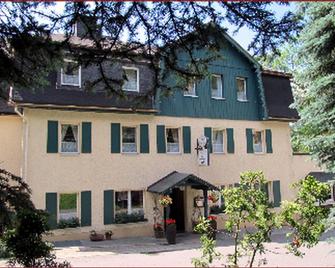 Zur Edlen Krone - Neuhausen - Edificio