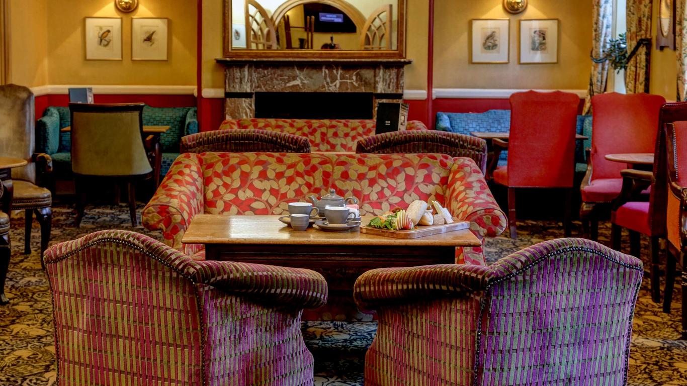 The Bull Hotel, Sure Hotel Collection by Best Western