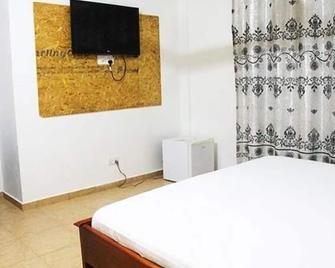 Kikwor Hotel - Ada - Habitación