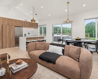 Field House at Carter Bridge Estate - East Durham - Living room